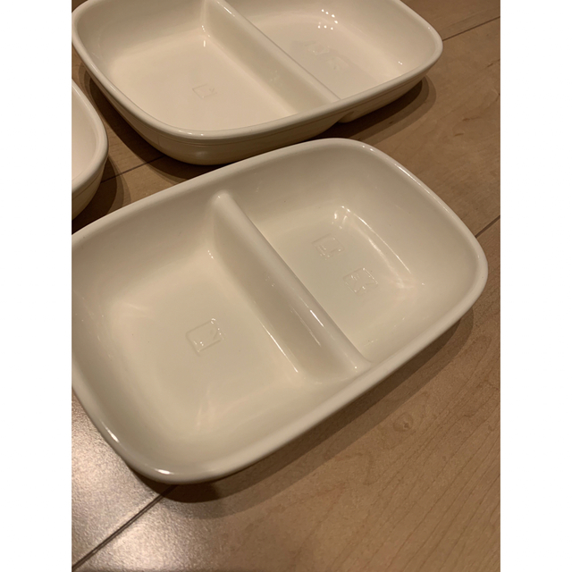 ご家族で☺️プレート皿4枚＋ミニサイズ1枚　5枚セット インテリア/住まい/日用品のキッチン/食器(食器)の商品写真