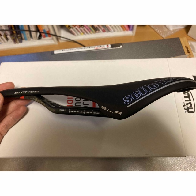 Selle Italia SLR Kit Carbonio Flow S2サドル スポーツ/アウトドアの自転車(パーツ)の商品写真