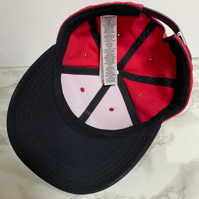 COACH(コーチ)のCOACH コーチ バイカラー 本革 デカロゴ ベースボールキャップ メンズの帽子(キャップ)の商品写真