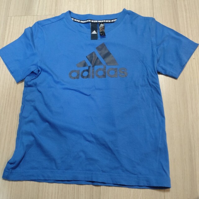 adidas(アディダス)のアディダス　140 半袖 キッズ/ベビー/マタニティのキッズ服男の子用(90cm~)(Tシャツ/カットソー)の商品写真