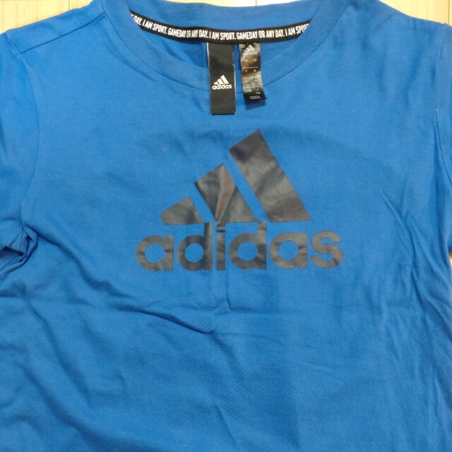 adidas(アディダス)のアディダス　140 半袖 キッズ/ベビー/マタニティのキッズ服男の子用(90cm~)(Tシャツ/カットソー)の商品写真