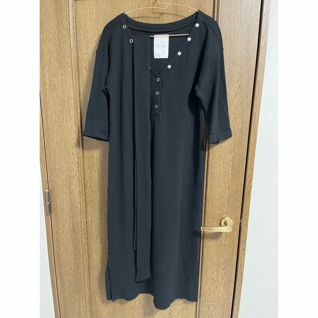 美品 Her lip to V-neck Thermal Midi Dress