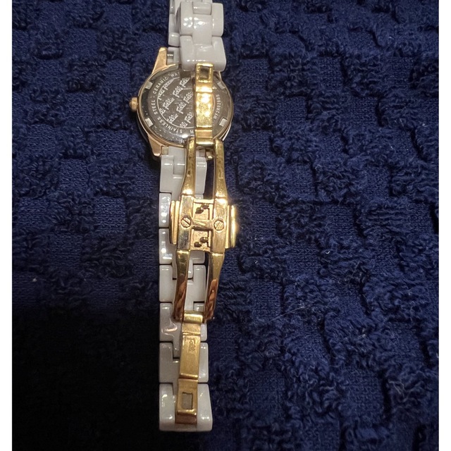 Folli Follie(フォリフォリ)のフォリフォリ　ホワイト　腕時計 レディースのファッション小物(腕時計)の商品写真