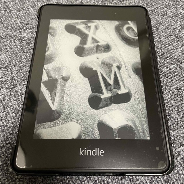 Kindle Paperwhite wifi 32GB ブラック スマホ/家電/カメラのPC/タブレット(電子ブックリーダー)の商品写真