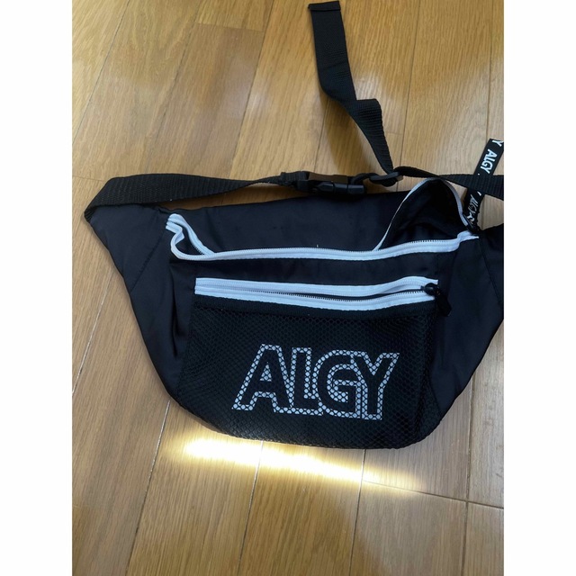 ALGY(アルジー)のアルジー　ボディバック キッズ/ベビー/マタニティのこども用バッグ(その他)の商品写真