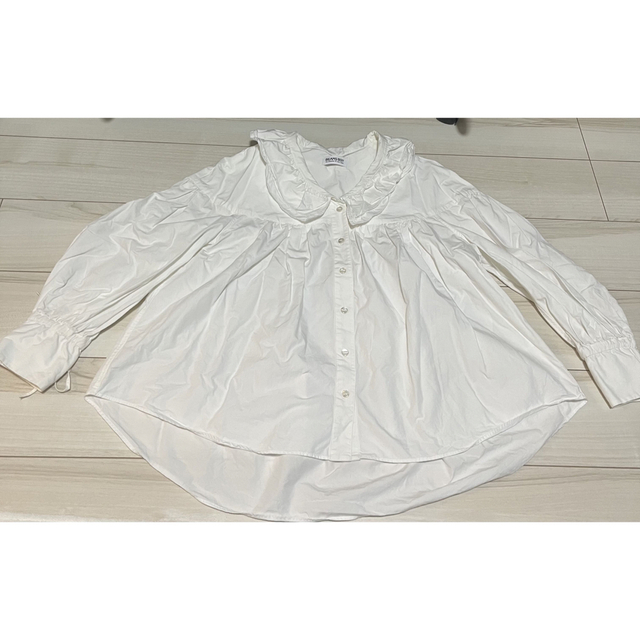 美品　O.40ﾌﾞﾛｰﾄﾞVictBL WHITE ブラウス　BEAMS BOY