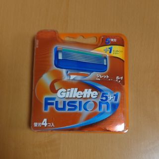 ジレット(Gillette)のジレット　フュージョン 5＋1　替刃　正規品　4コ入(メンズシェーバー)