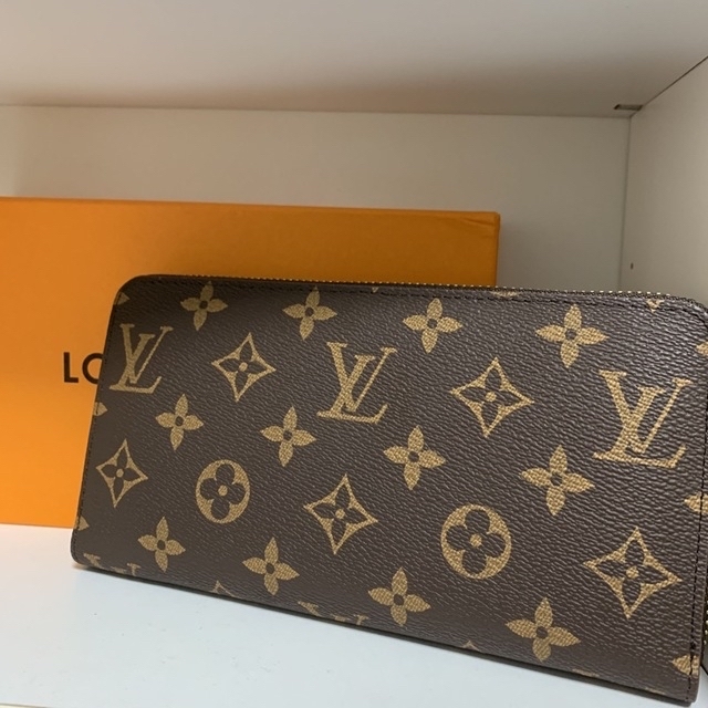 LOUIS VUITTON 長財布