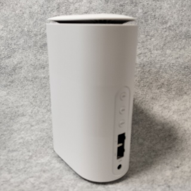 ZTE(ゼットティーイー)のSpeed Wi-Fi HOME 5G L11 スマホ/家電/カメラのPC/タブレット(PC周辺機器)の商品写真