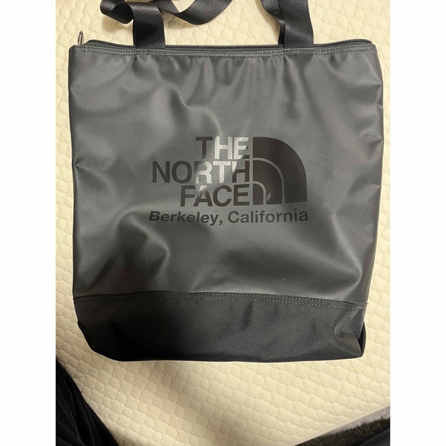 THE NORTH FACE(ザノースフェイス)の美品　ノースフェイス　BCトート メンズのバッグ(トートバッグ)の商品写真