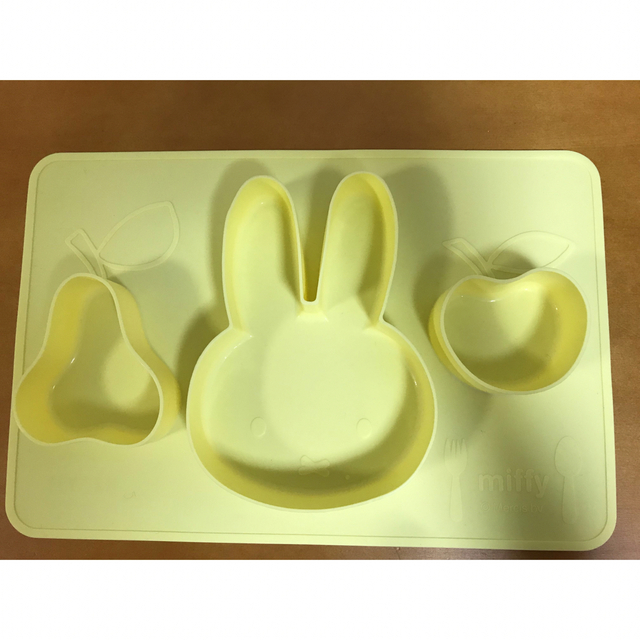 miffy(ミッフィー)のひよこクラブ付録　ミッフィー　シリコンプレート キッズ/ベビー/マタニティの授乳/お食事用品(離乳食器セット)の商品写真