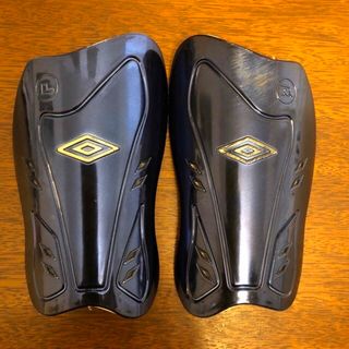 すねあて　キッズ　umbro(サッカー)