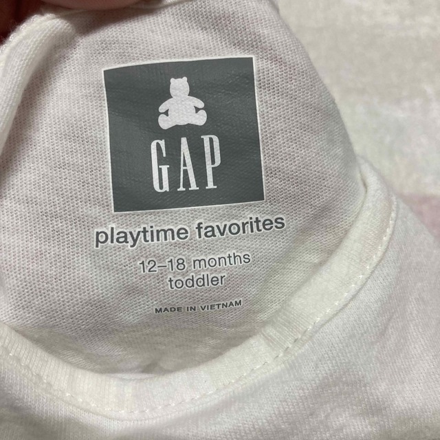 babyGAP(ベビーギャップ)のgapカットソー キッズ/ベビー/マタニティのキッズ服女の子用(90cm~)(Tシャツ/カットソー)の商品写真