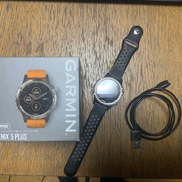 GARMIN(ガーミン)のGARMIN FENIX 5 PLUS SAPPHIRE メンズの時計(腕時計(デジタル))の商品写真