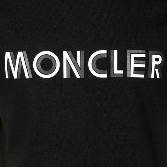 MONCLER(モンクレール)の★希少★ MONCLER Tシャツ Ｌ　モンクレール ロゴ ブラック 入手困難 メンズのトップス(Tシャツ/カットソー(半袖/袖なし))の商品写真