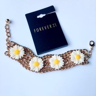 フォーエバートゥエンティーワン(FOREVER 21)のforever21 ゴールド チェーン デイジー フラワー ブレスレット(ブレスレット/バングル)