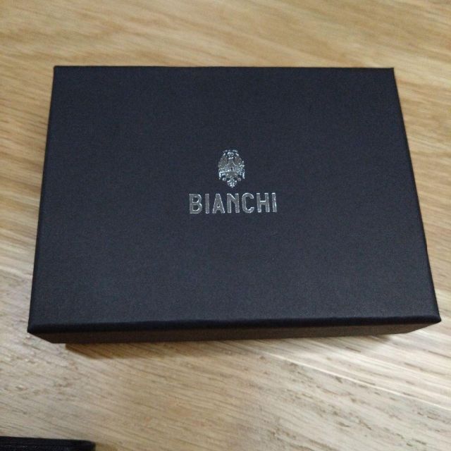 Bianchi(ビアンキ)の新品未使用　牛革　BIANCHI（ビアンキ）カードケース　名刺入れ レディースのファッション小物(名刺入れ/定期入れ)の商品写真