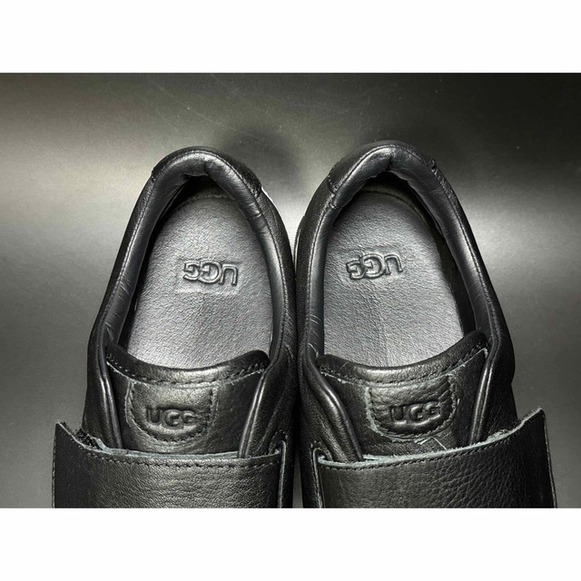 UGG(アグ)の【美品】アグ Neri Sneaker ブラック 24.5 レザー ベルクロ レディースの靴/シューズ(スニーカー)の商品写真