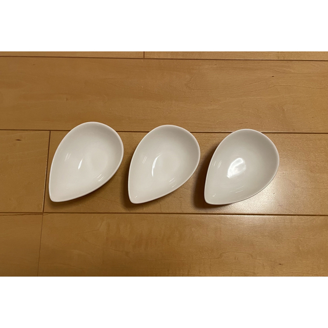 ☆お値下げ中！☆ BONOX 陶器　皿　ミニディッシュシリーズ　白　しずく型　