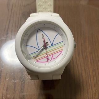 アディダス(adidas)の【adidas】ホワイト　ロゴウォッチ　腕時計(腕時計)