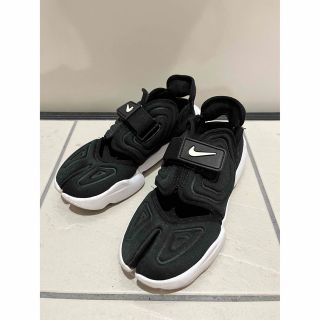 ナイキ(NIKE)のナイキ　NIKE アクアリフト　足袋スニーカー(スニーカー)