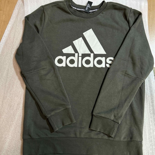 adidas(アディダス)のアディダス　160 子供　トレーナー キッズ/ベビー/マタニティのキッズ服男の子用(90cm~)(Tシャツ/カットソー)の商品写真