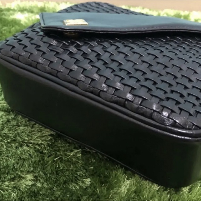 Givenchy ゴールド金具 チェーン 本革 レザーバッグ ショルダー Givenchy ゴールド金具 チェーン 本革 レザーバッグ ショルダー