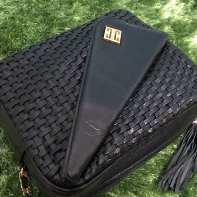 Givenchy ゴールド金具 チェーン 本革 レザーバッグ ショルダー Givenchy ゴールド金具 チェーン 本革 レザーバッグ ショルダー