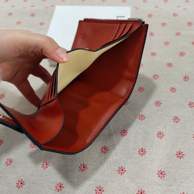 早い者勝ち!LOEWE コインケース ショッピング超高品質 www