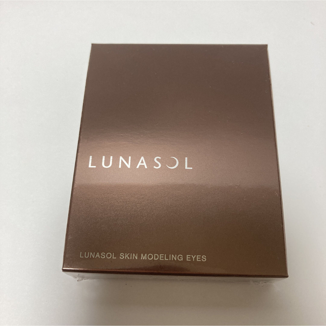 LUNASOL(ルナソル)のルナソル スキンモデリングアイズ 01 beigebeige コスメ/美容のベースメイク/化粧品(アイシャドウ)の商品写真