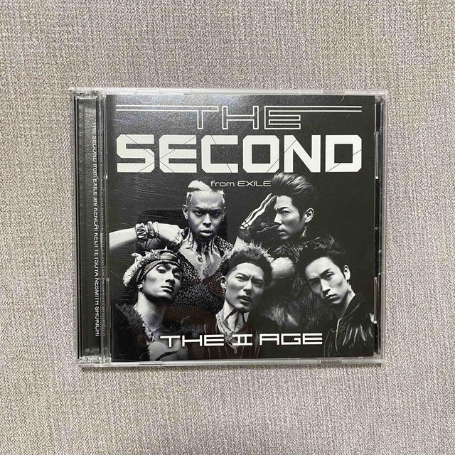 EXILE THE SECOND(エグザイルザセカンド)の【THE SECOND from EXILE】THE Ⅱ AGE（CD＋DVD） エンタメ/ホビーのCD(ポップス/ロック(邦楽))の商品写真