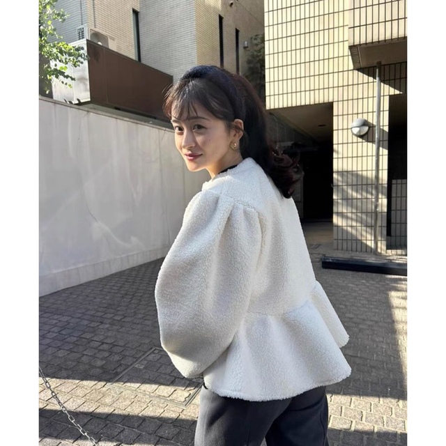 Bubbles(バブルス)の“B” BOA PEPURAMU CARDIGAN レディースのトップス(カーディガン)の商品写真