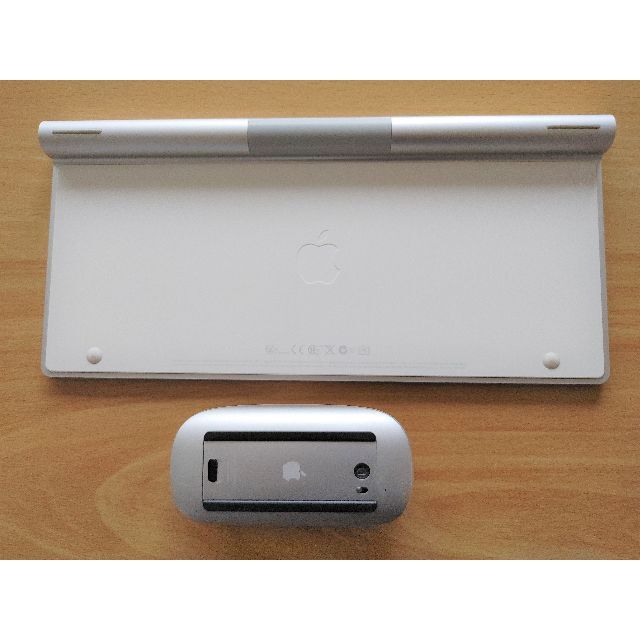 Apple(アップル)の美品！Apple Mac 純正　ワイヤレス キーボード&マウス セット　電池式 スマホ/家電/カメラのPC/タブレット(PC周辺機器)の商品写真