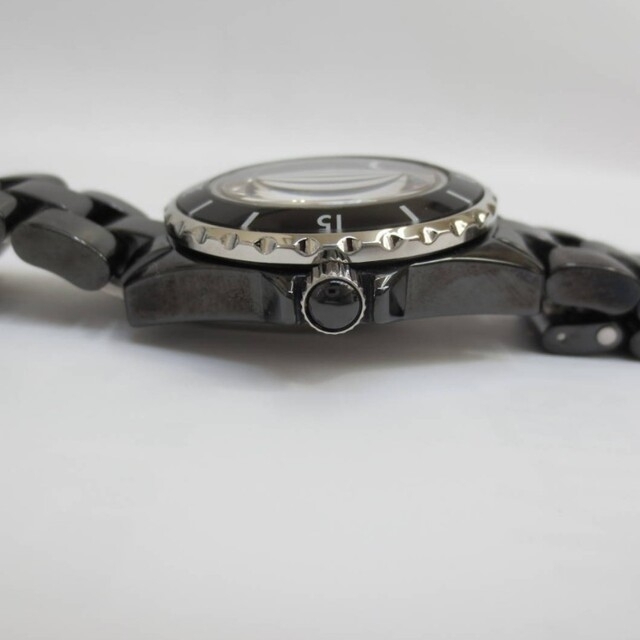美品本物格安CHANELのJ12,セラミックダイバーズレディースの時計