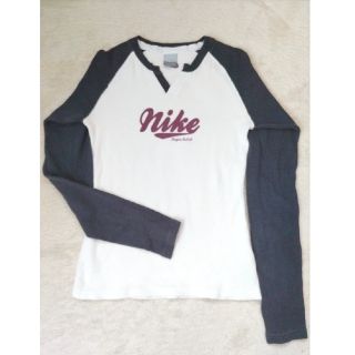 ナイキ(NIKE)のNIKE レディーストレーナー(Tシャツ(長袖/七分))