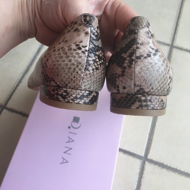 DIANA(ダイアナ)の新品 未着 ダイアナ DIANA フラットパンプス  サイズ22 レディースの靴/シューズ(その他)の商品写真