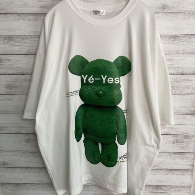 韓国 メンズ くま ベア Yes ストリート 半袖 Tシャツ ホワイト 白 メンズのトップス(Tシャツ/カットソー(半袖/袖なし))の商品写真