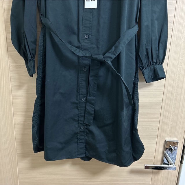 UNIQLO(ユニクロ)の【新品】UNIQLO U ★ ギャザーシャツワンピース Dark Gray キッズ/ベビー/マタニティのキッズ服女の子用(90cm~)(ワンピース)の商品写真