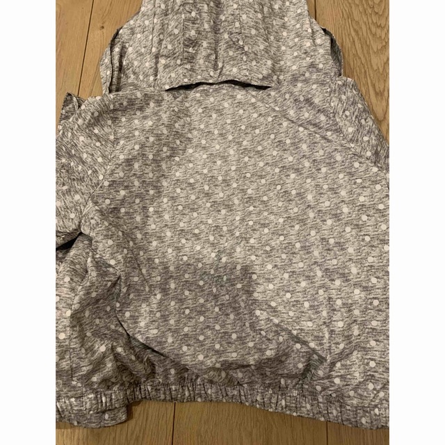 babyGAP(ベビーギャップ)のbaby gap ナイロンジャケット　2歳 キッズ/ベビー/マタニティのキッズ服女の子用(90cm~)(ジャケット/上着)の商品写真