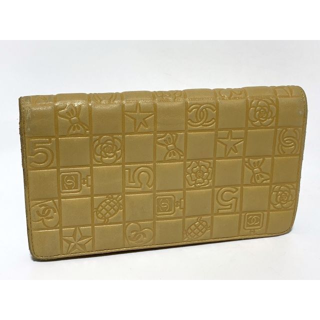CHANEL(シャネル)の CHANEL シャネル ラムスキン 二つ折り 長財布 箱・カード付 D7 レディースのファッション小物(財布)の商品写真