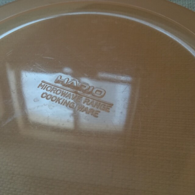 HARIO(ハリオ)のHARIO(ハリオ) 耐熱ガラス製保存容器用　ふた　ふたのみ　オレンジ　プラスチ インテリア/住まい/日用品のキッチン/食器(容器)の商品写真