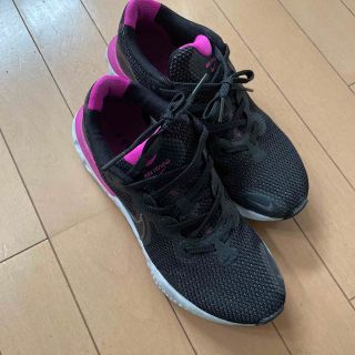 ナイキ(NIKE)のNIKE スニーカー　24.5(スニーカー)