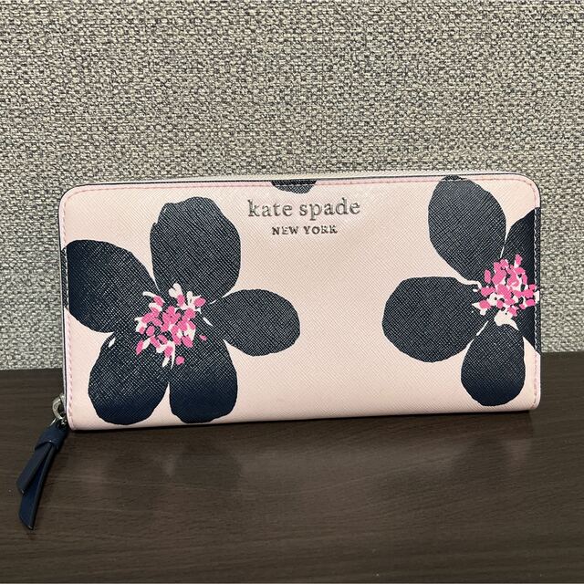 値下げ！kate spade ケイトスペード 花柄財布 新品です！ - 財布