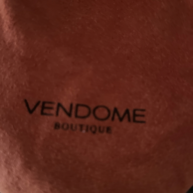 Plus Vendome(プラスヴァンドーム)のイヤリング　ヴァンドームブティック レディースのアクセサリー(イヤリング)の商品写真