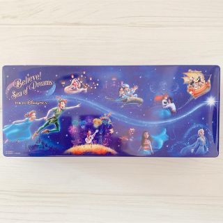 ディズニー(Disney)のビリーヴ！ シーオブドリームス チョコサンドクッキー 缶 お菓子(キャラクターグッズ)