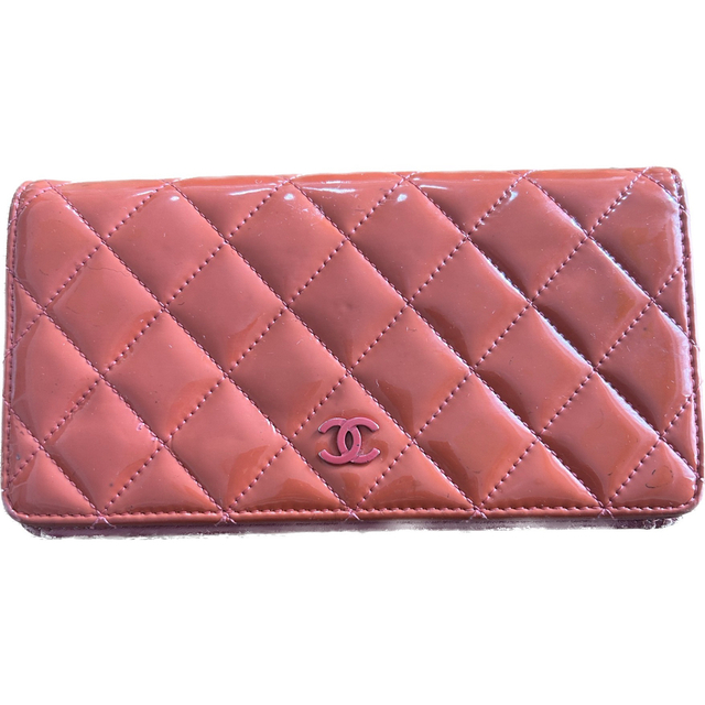 CHANEL - シャネル CHANEL パテント エナメル ココ マトラッセ 財布の