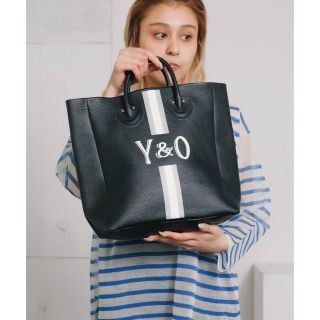 ヤングアンドオルセン(YOUNG&OLSEN)のヤングアンドオルセン EL PRINTED TOTE M ＊新品タグ付き(トートバッグ)