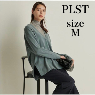 プラステ(PLST)のPLST スムージーレーヨンブレンドディープVネックセーター　グリーン　Mサイズ(ニット/セーター)