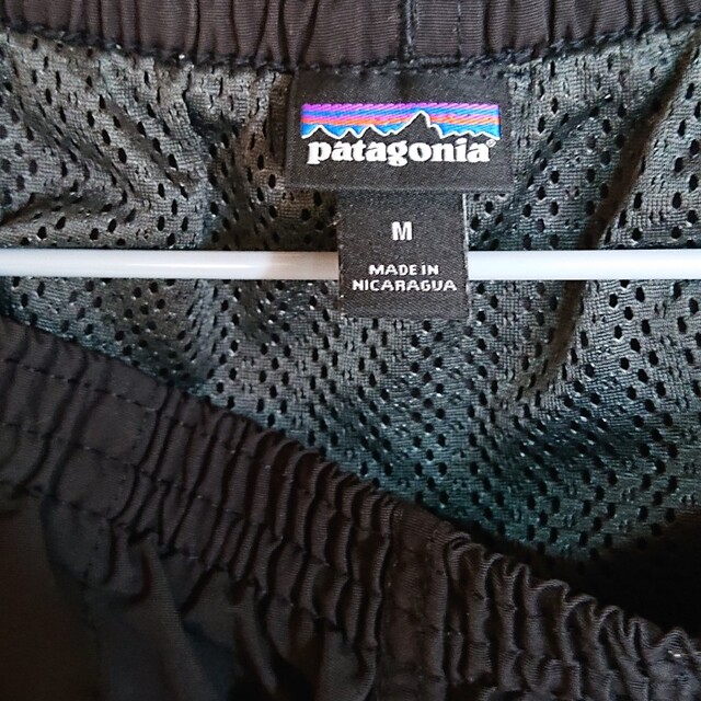patagonia(パタゴニア)のSJS様専用 パタゴニア 5インチ Mサイズ 黒 バギーズショーツ ハーフパンツ メンズのパンツ(ショートパンツ)の商品写真