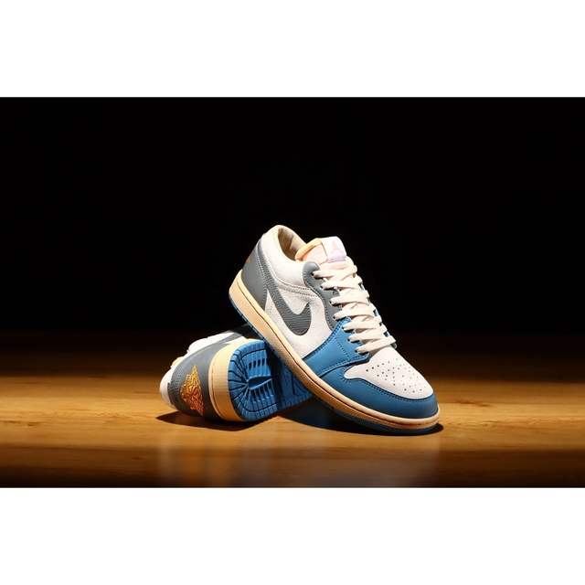 スニーカー【新品未使用】JORDAN BRAND AIR JORDAN 1 LOW SE